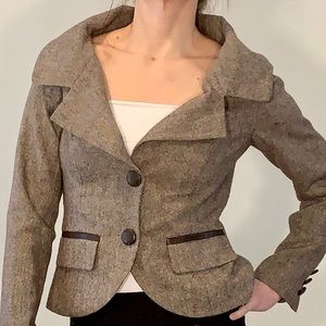 Equestrian style Dalia Macphee Collection tweed blazer